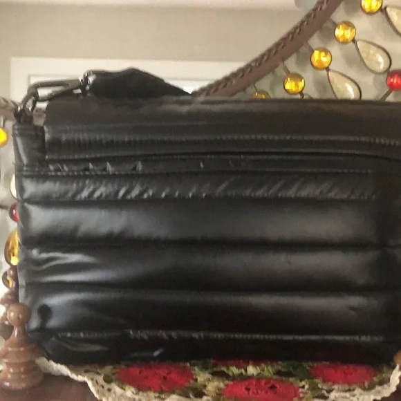 NWOT THINK ROYLN Front Flap Crossbody w/Fashion Strap - Picture 3 of 8